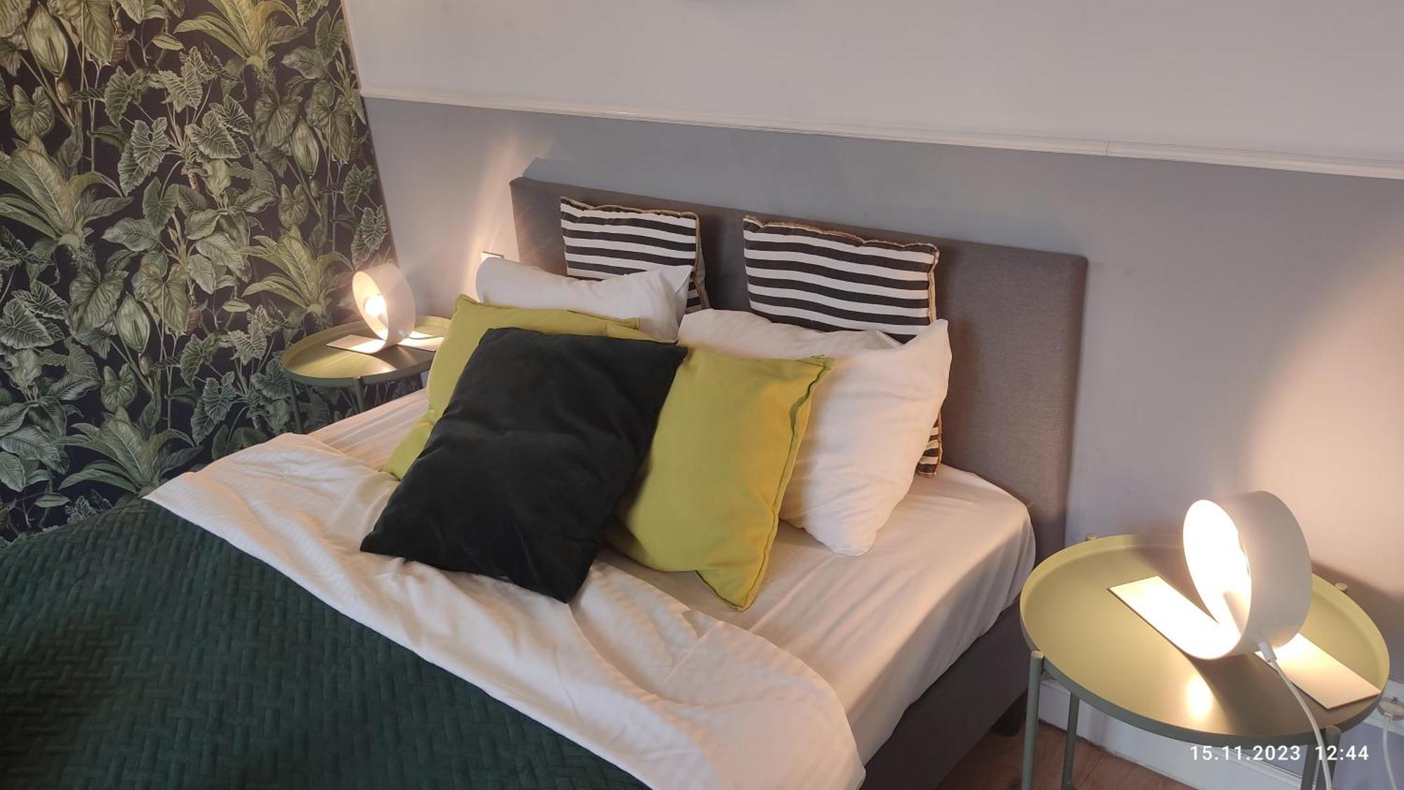 Be My Guest - Jerozolimskie Studio - Super Centrum Metro Wi-Fi Breakfast Варшава Екстериор снимка